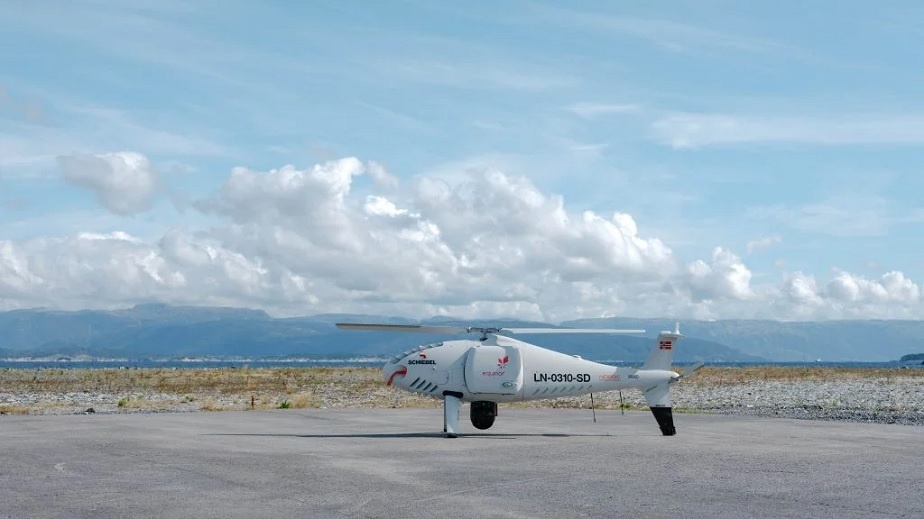 Máy bay không người lái giảm rủi ro trong kiểm tra dự án dầu khí ngoài khơi